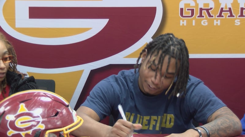 Jamel Floyd signs to Bluefield State football