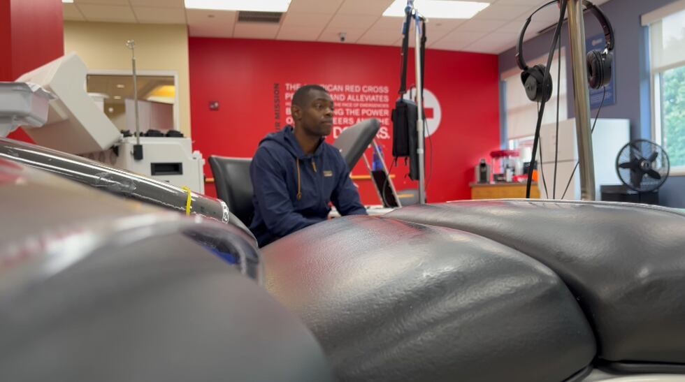 Elton Wright Jr. talks about the importance of giving blood.