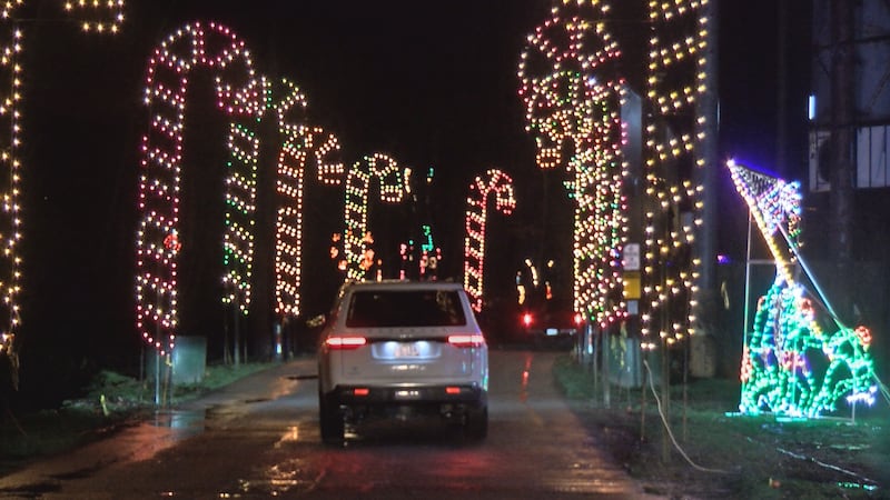 West Virginia’s Christmas City opens annual Holiday of Lights